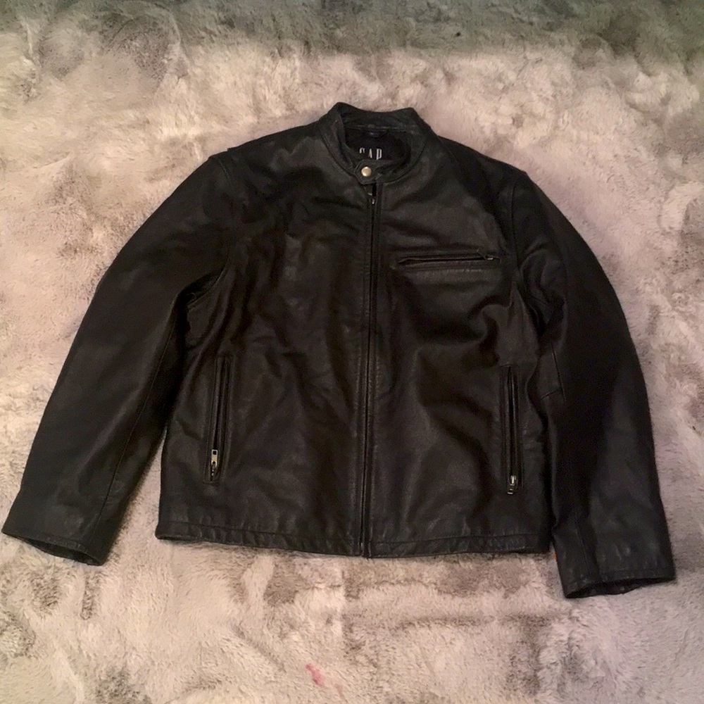 SOLD!! GAP factory men’s black leather jacket